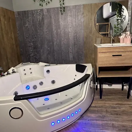 Апартаменты Au Coeur De Bel 2